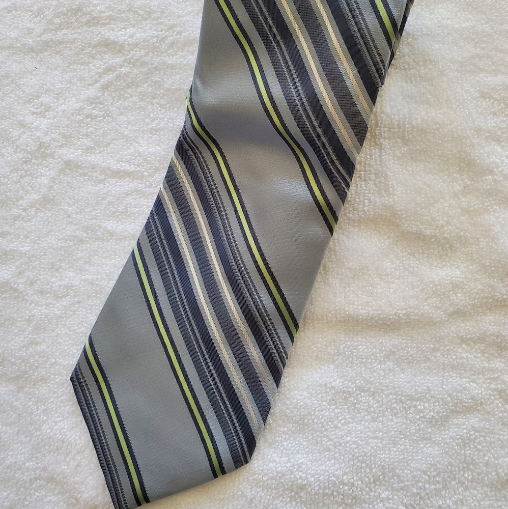 DKNY Tie 🇺🇲